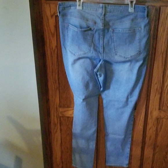 Jeans - Picture 3 of 5